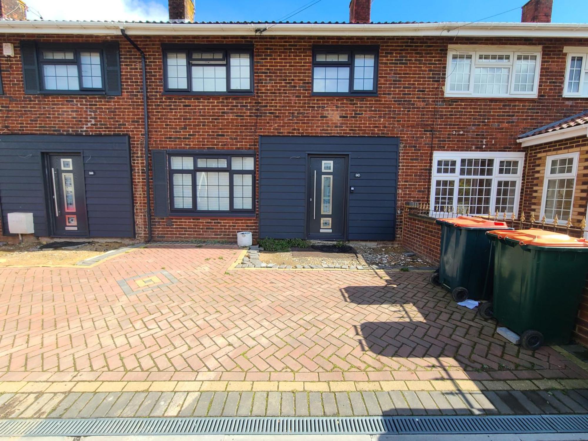 Gatwick Rooms-Travel Service-Airport Parking Ifield Exterior foto