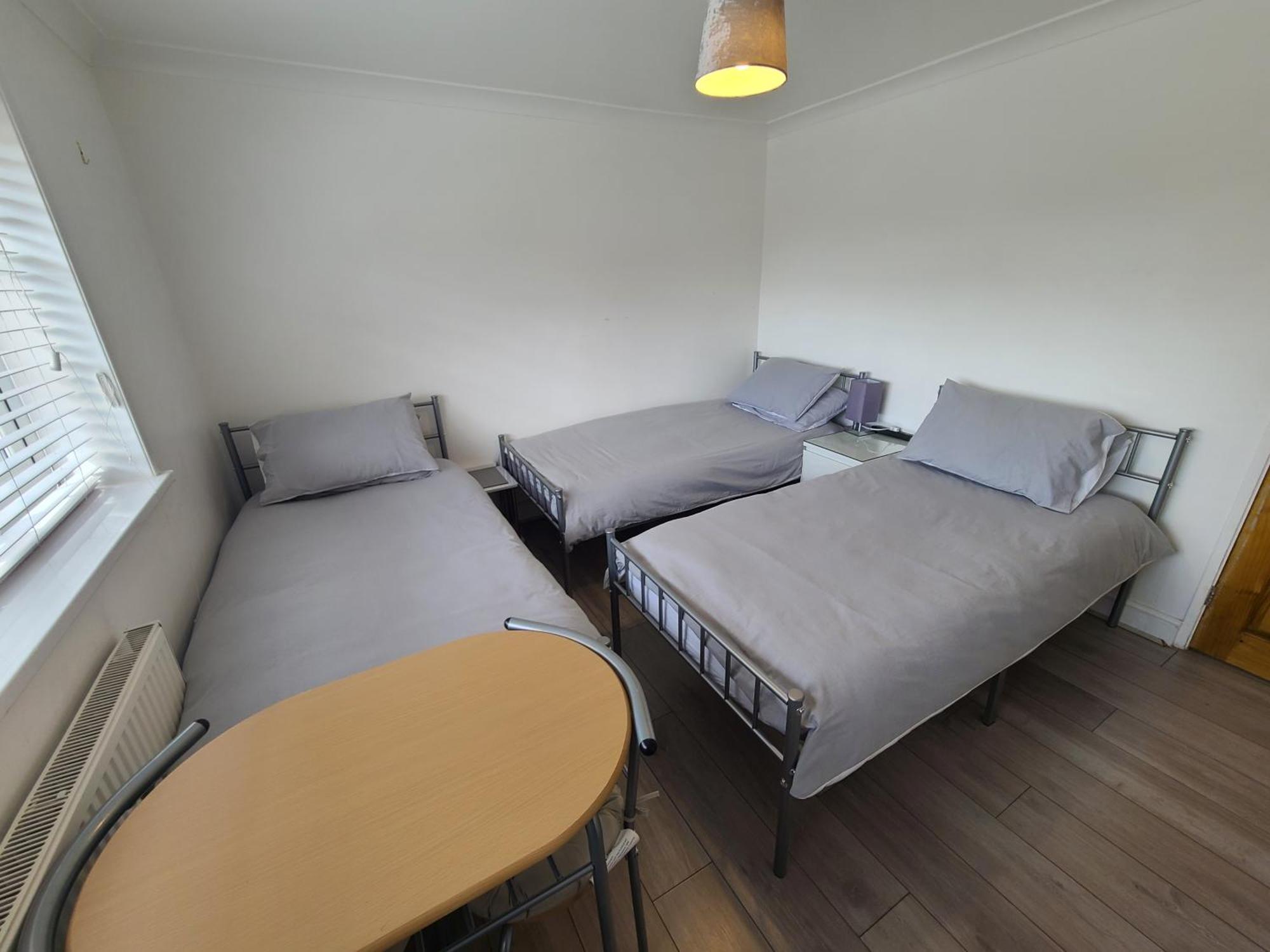 Gatwick Rooms-Travel Service-Airport Parking Ifield Exterior foto
